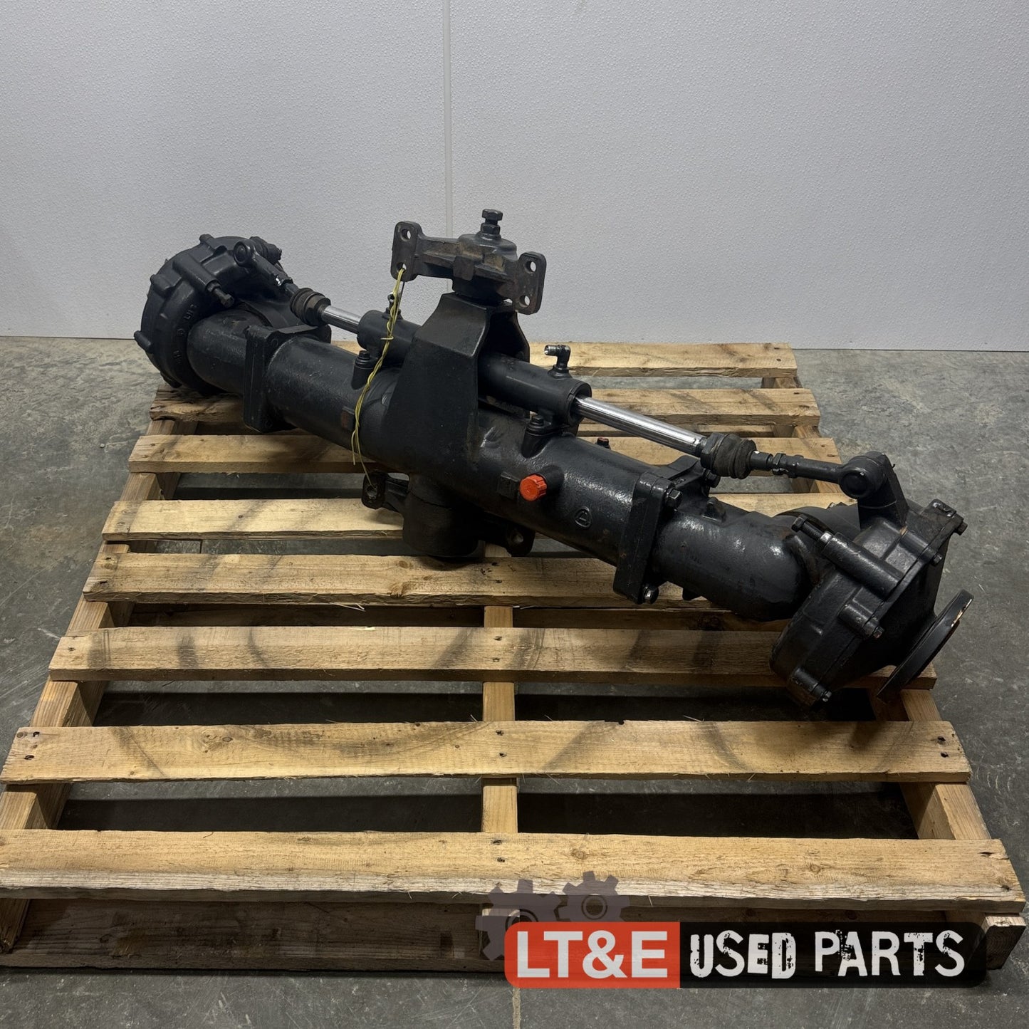 CK3510SE FRONT AXLE - 4166576