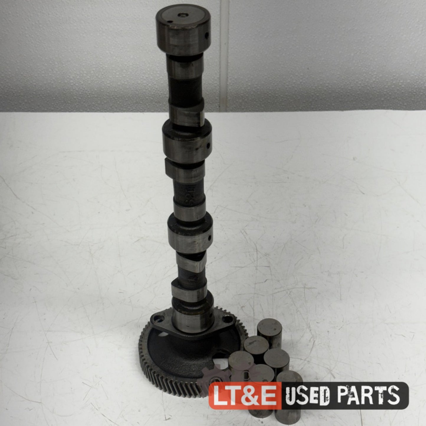 CAMSHAFT WITH LIFTERS