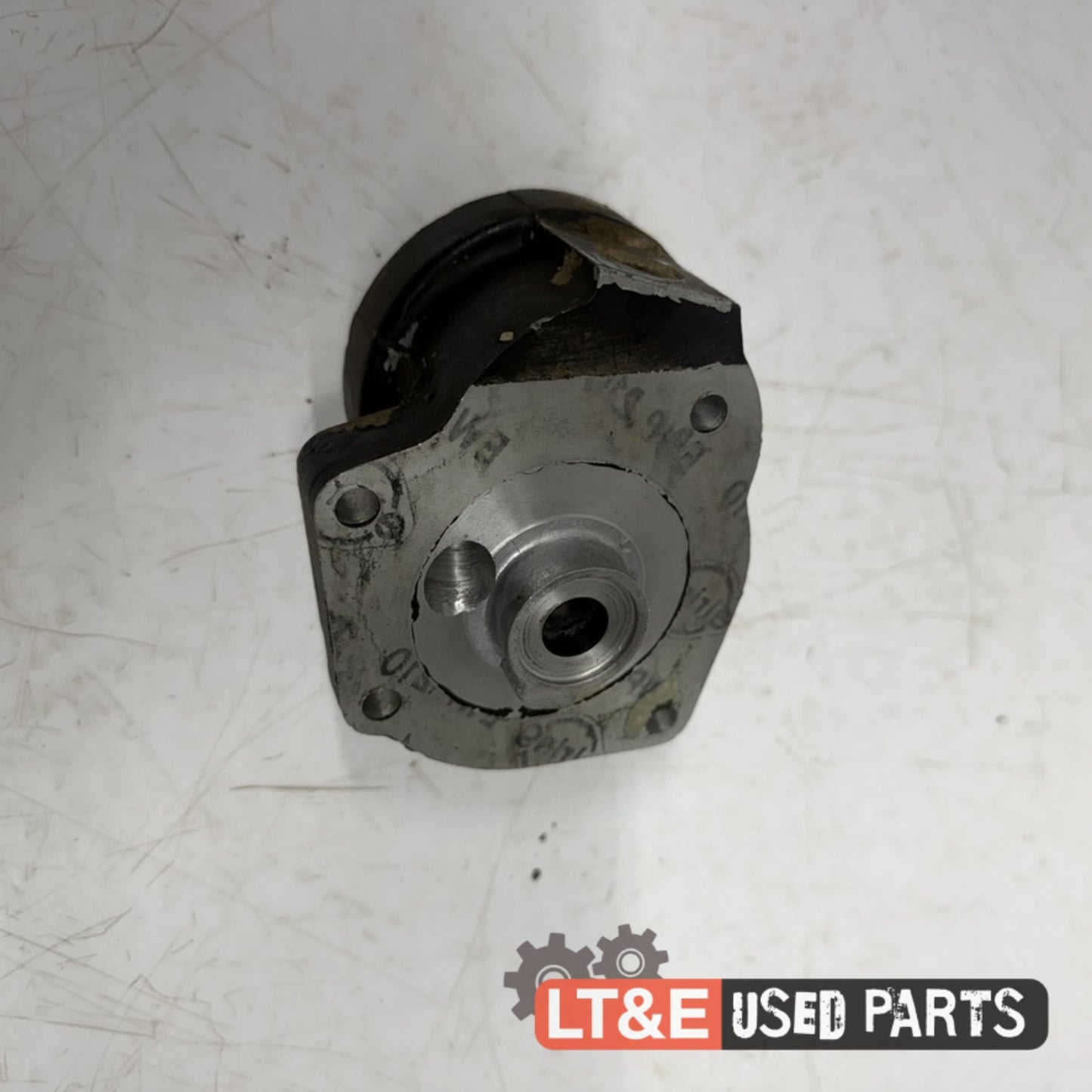 OIL FILTER HOUSING