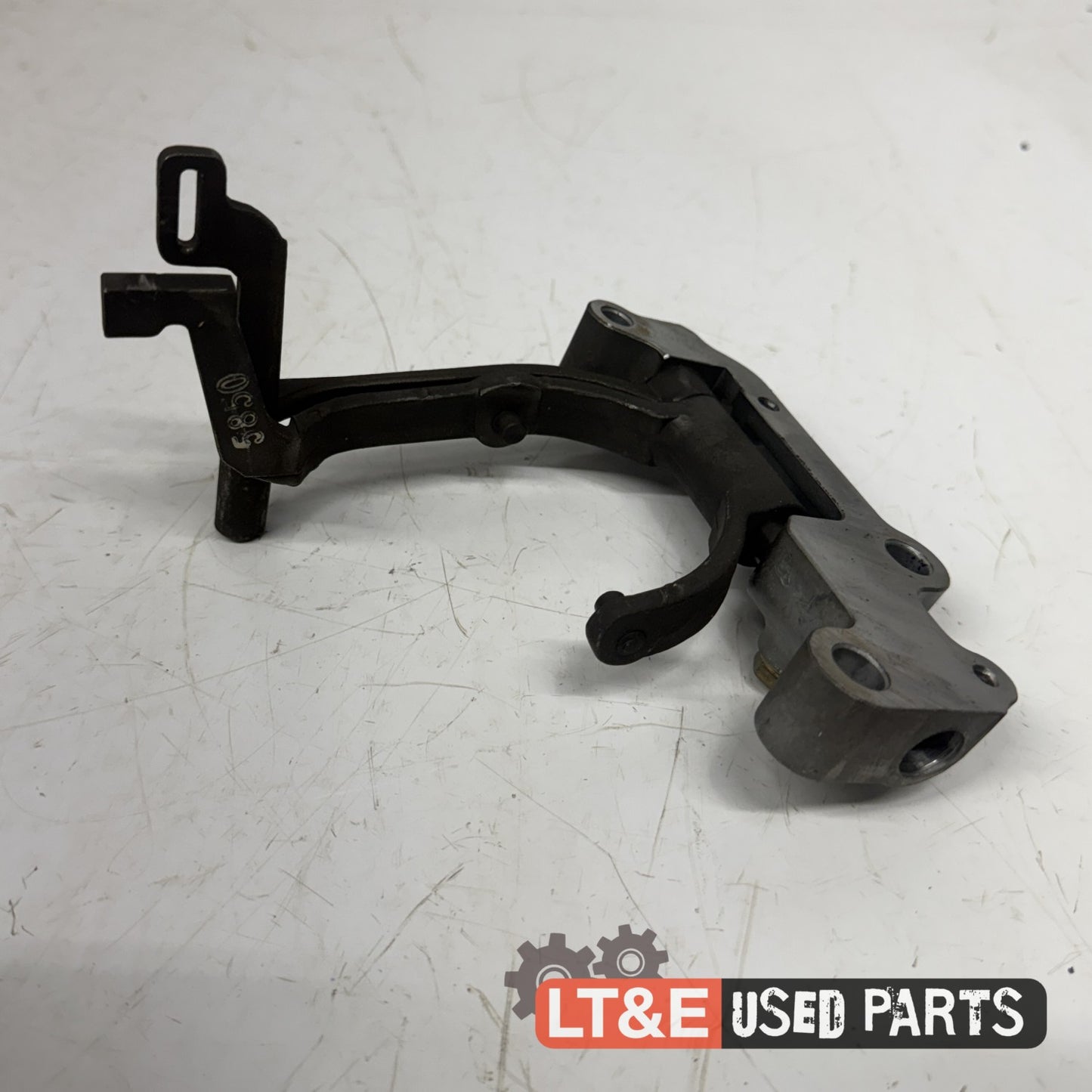 GOVERNOR LEVER ASSEMBLY
