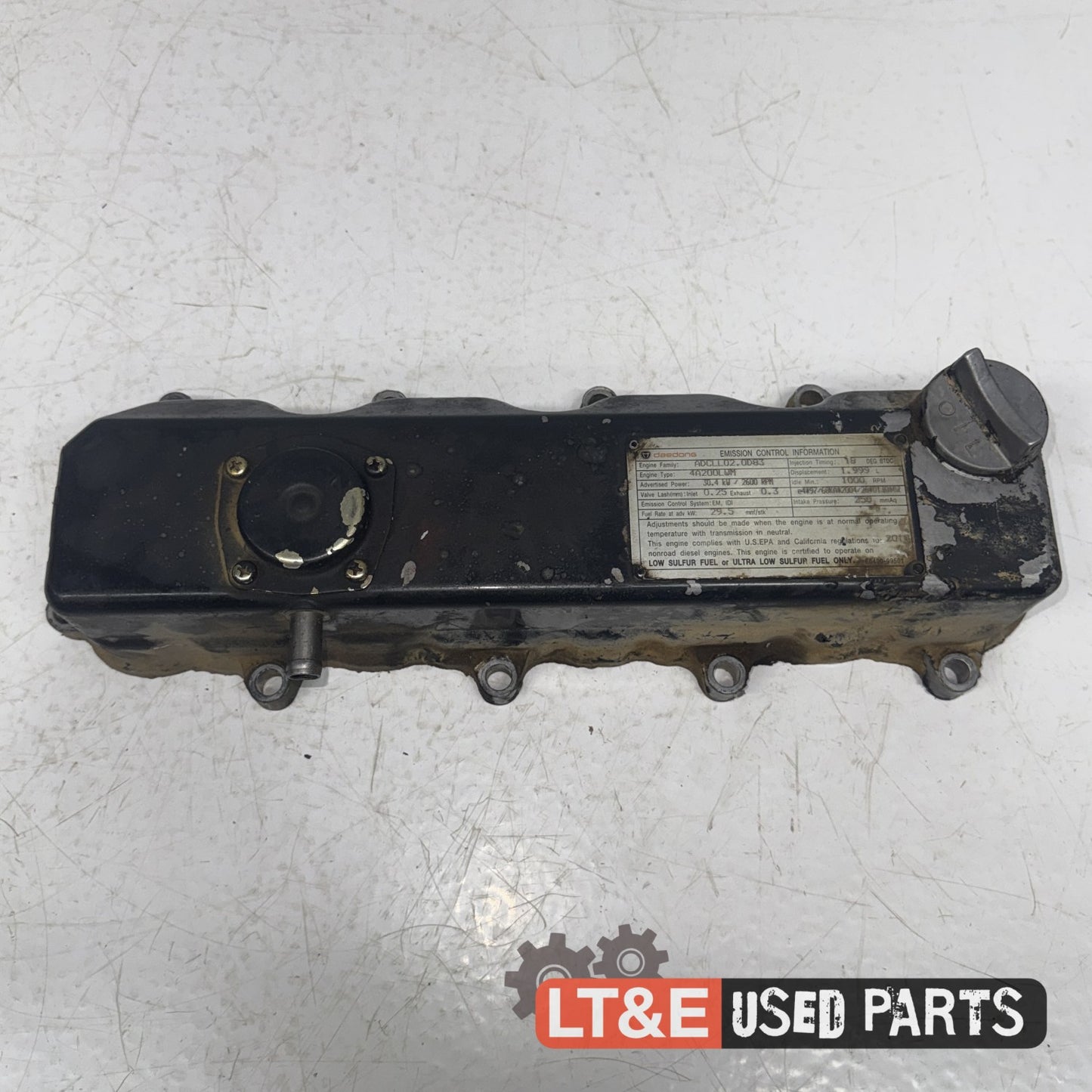 VALVE COVER