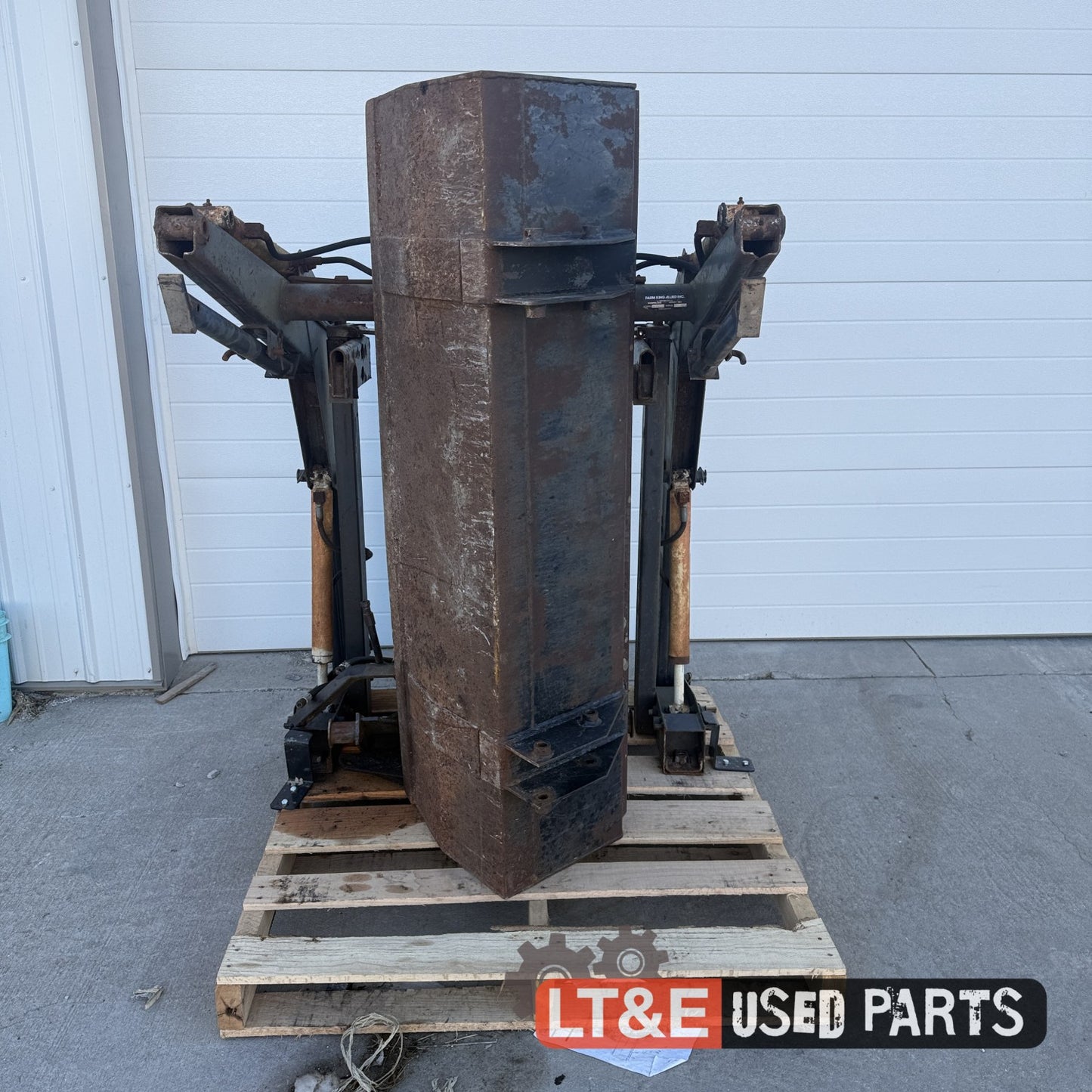 LB2204 LOADER - 6169839