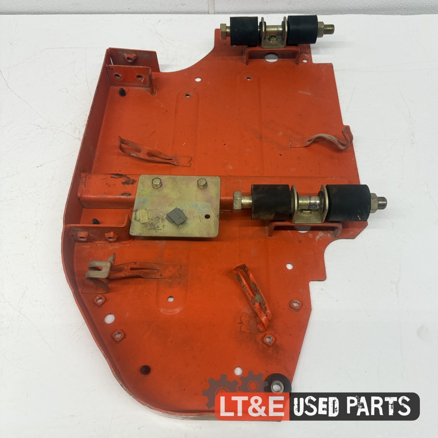 LEFT HAND PLATE STEP