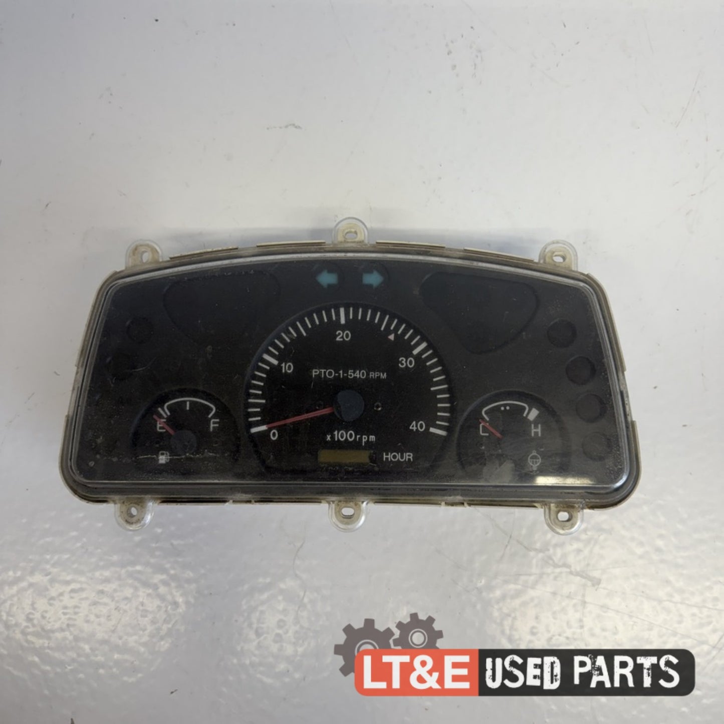 INSTRUMENT CLUSTER