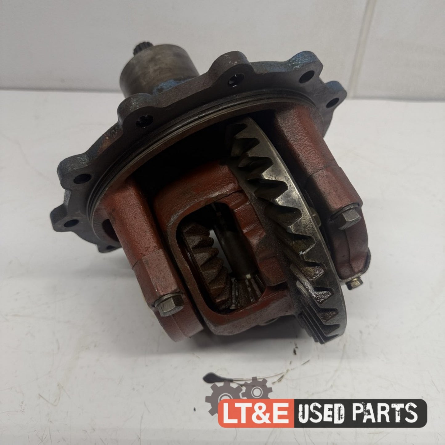 FRONT AXLE RING AND PINION