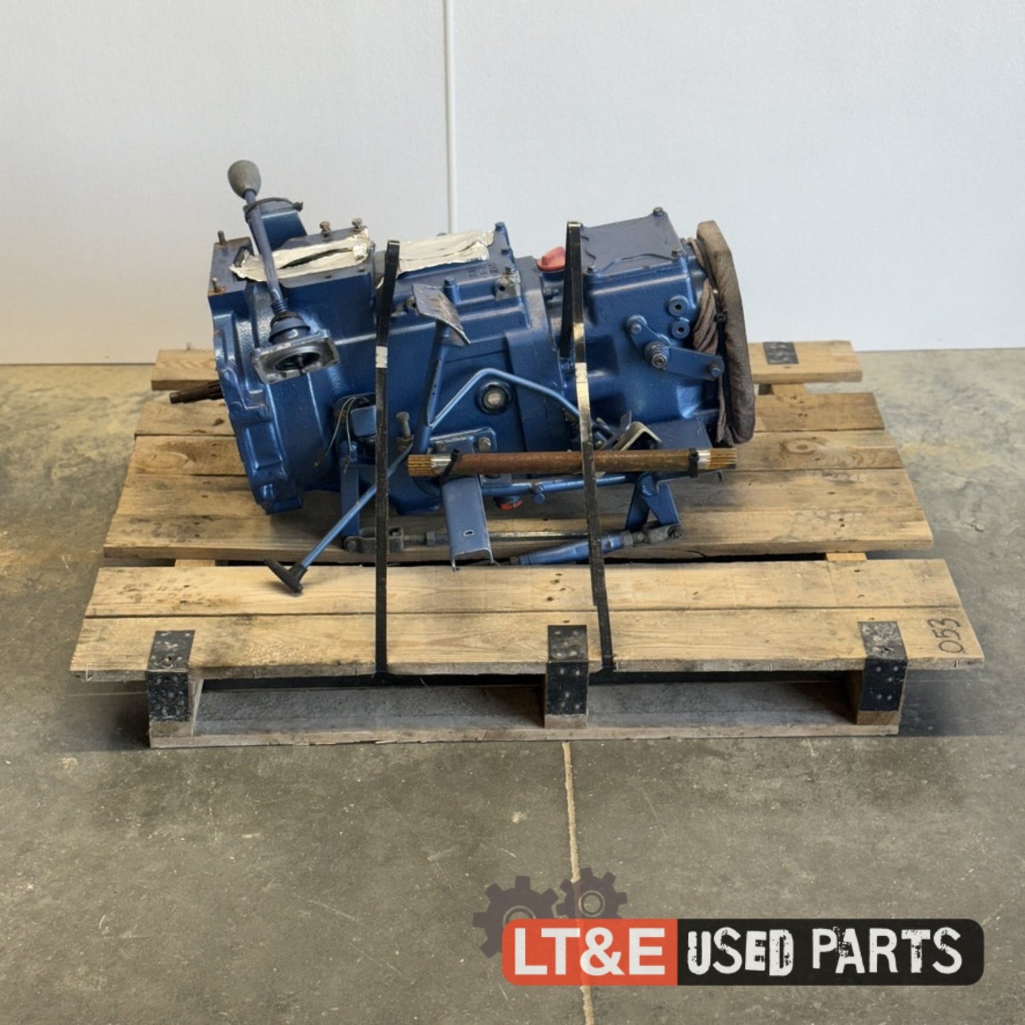LK3052 TRANSMISSION ASSEMBLY