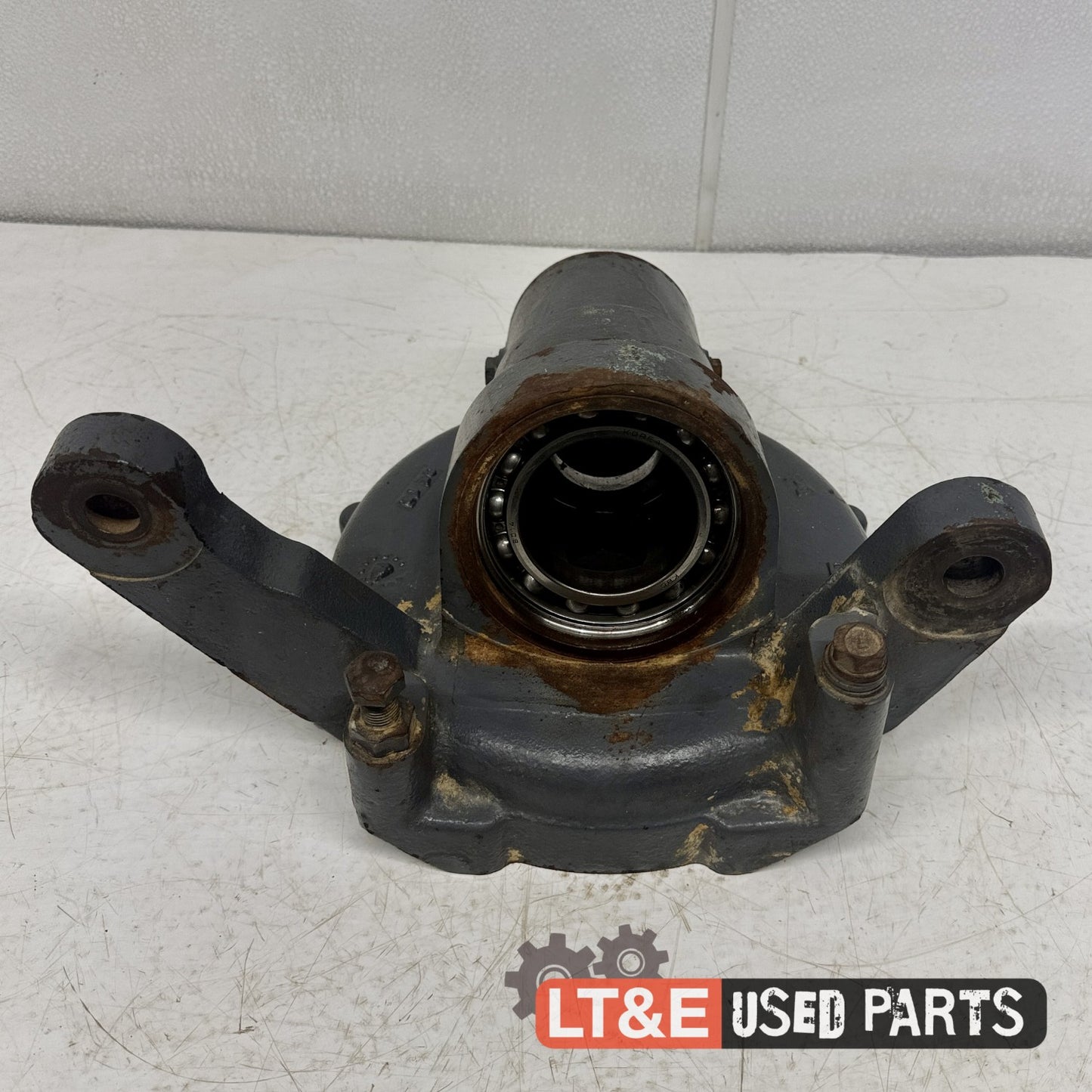 RIGHT HAND FRONT AXLE CASE