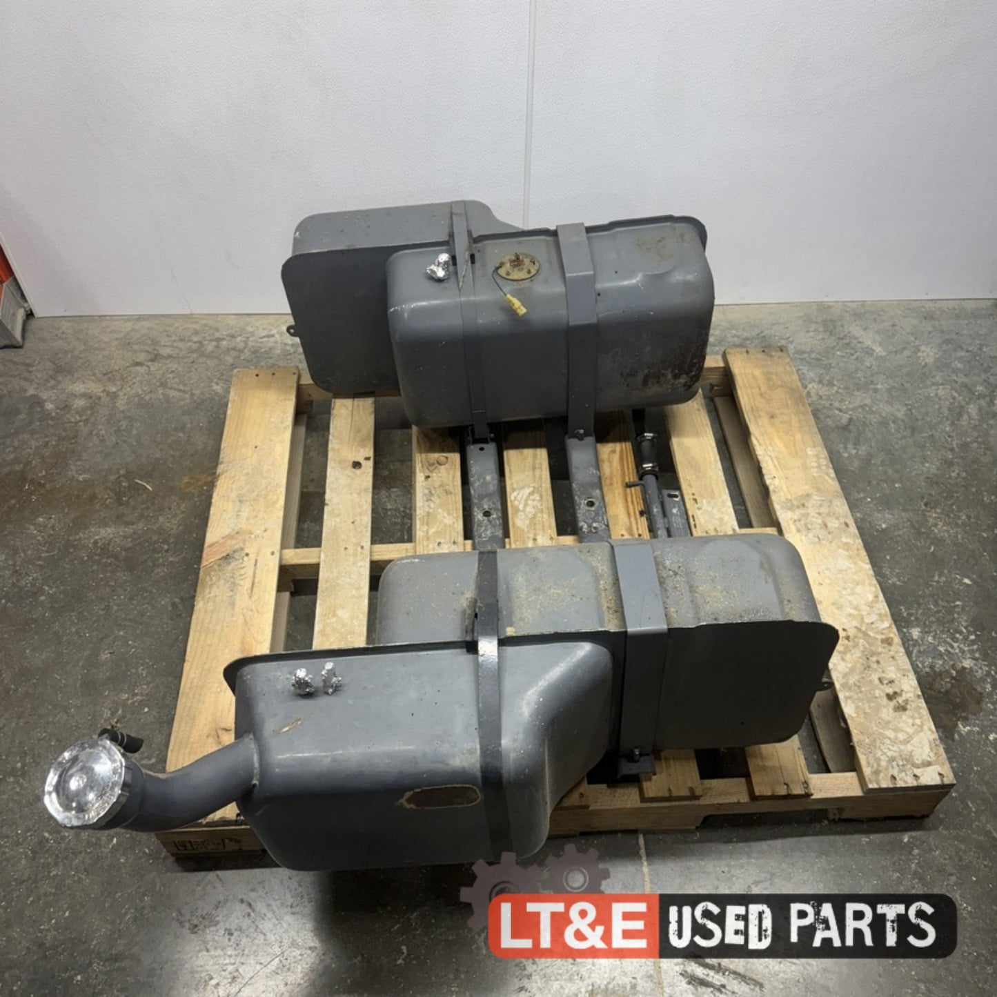 FUEL TANK ASSEMBLY