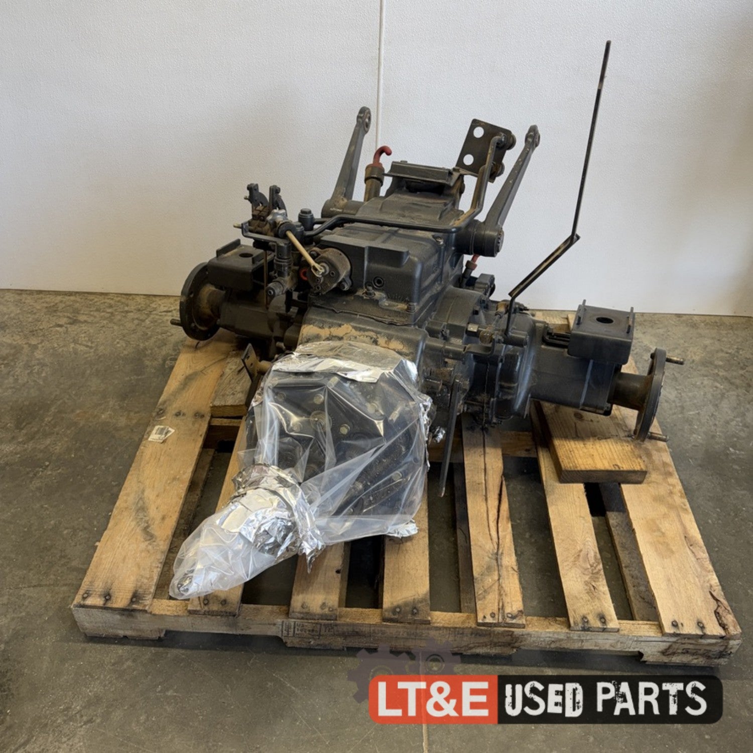 DK35SE REAR AXLE - 0812511