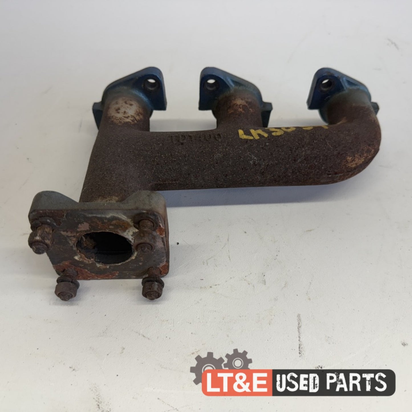 EXHAUST MANIFOLD