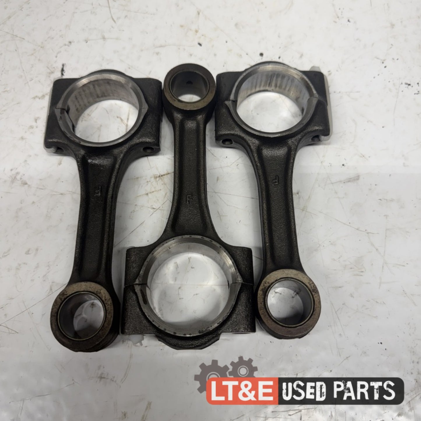 CONNECTING ROD
