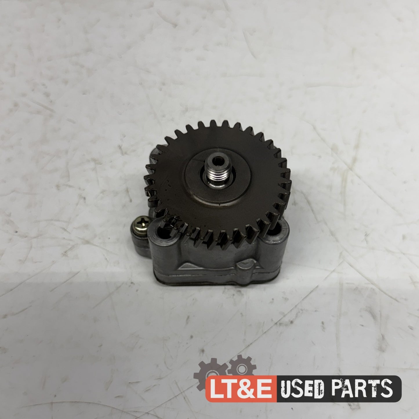 OIL PUMP AND GEAR ASSEMBLY