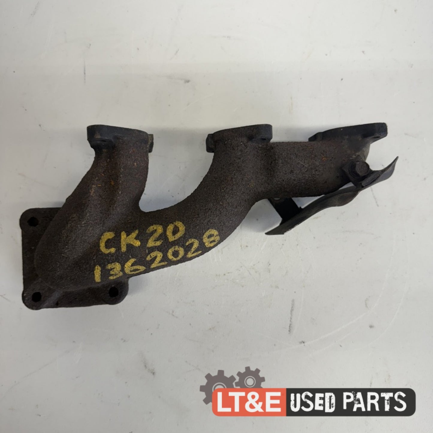 EXHAUST MANIFOLD