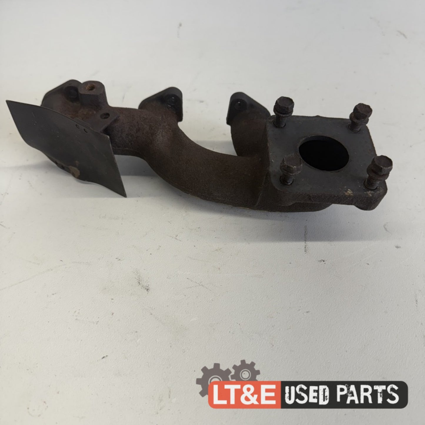 EXHAUST MANIFOLD