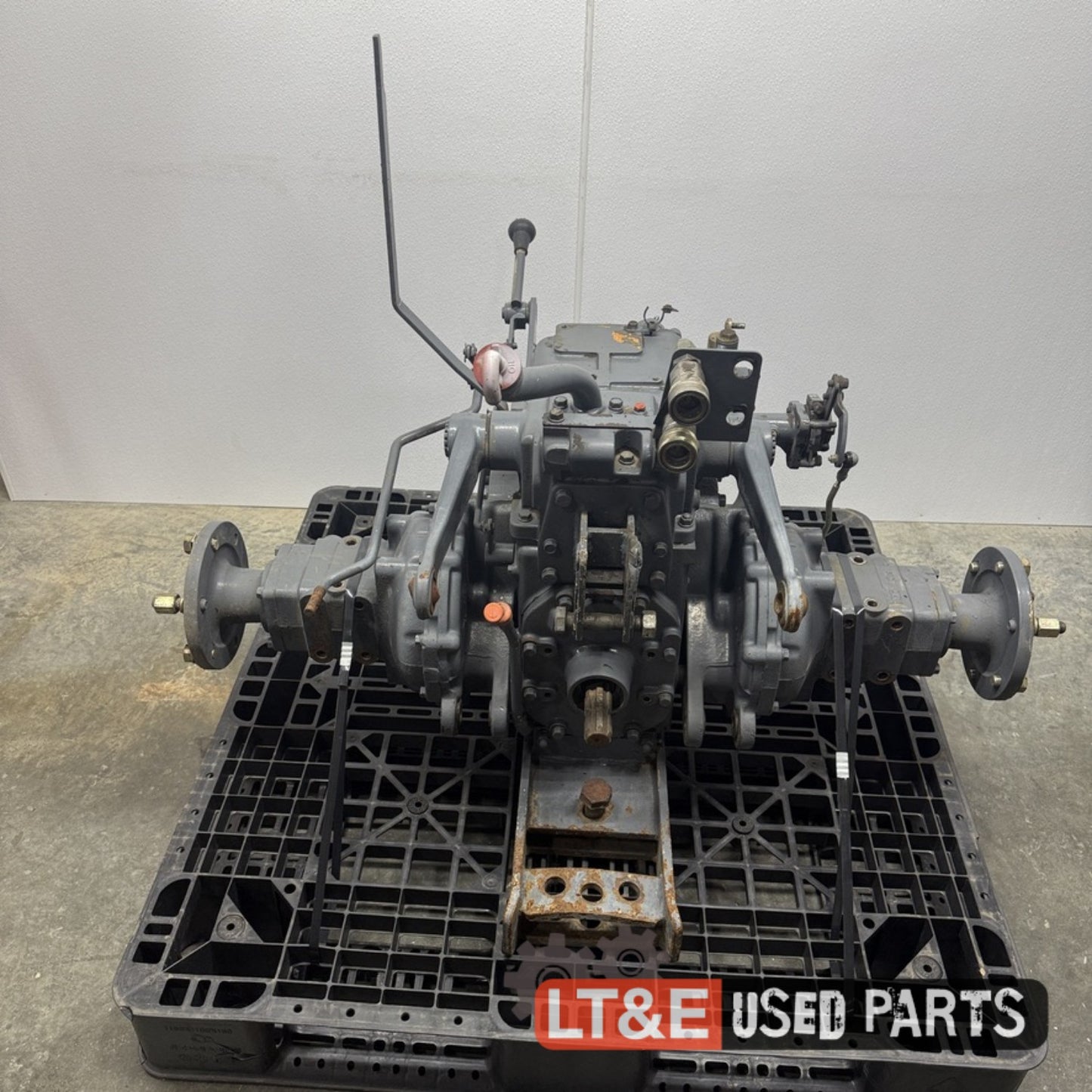 CK30H REAR AXLE - 6168888