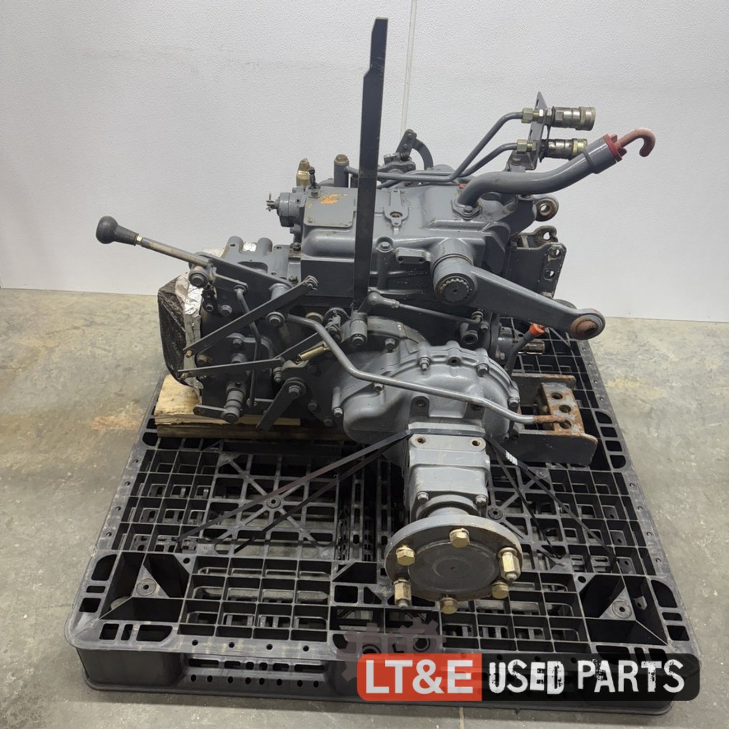 CK30H REAR AXLE - 6168888