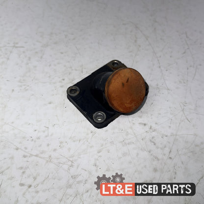 ENGINE OIL FILL COVER WITH PLUG