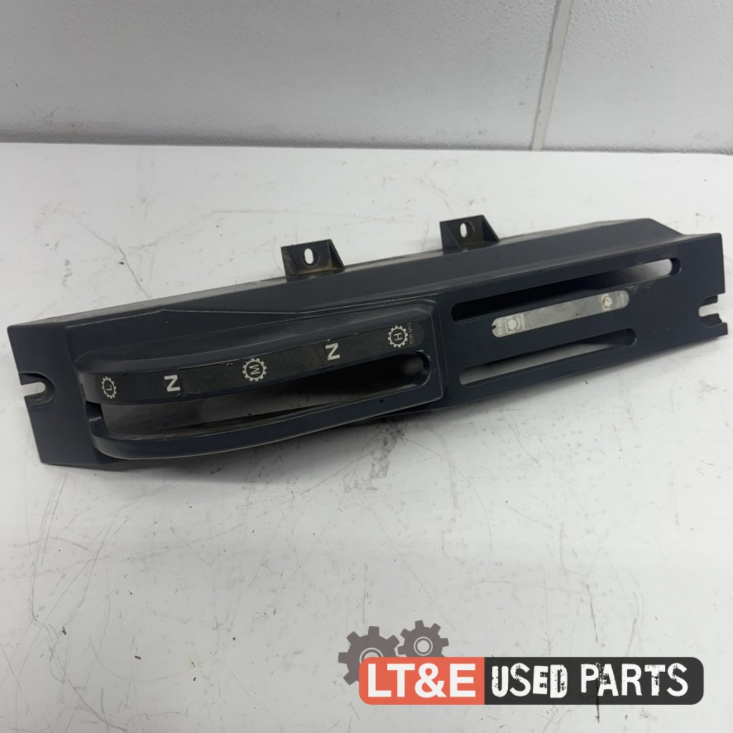 LEFT HAND LEVER GUIDE