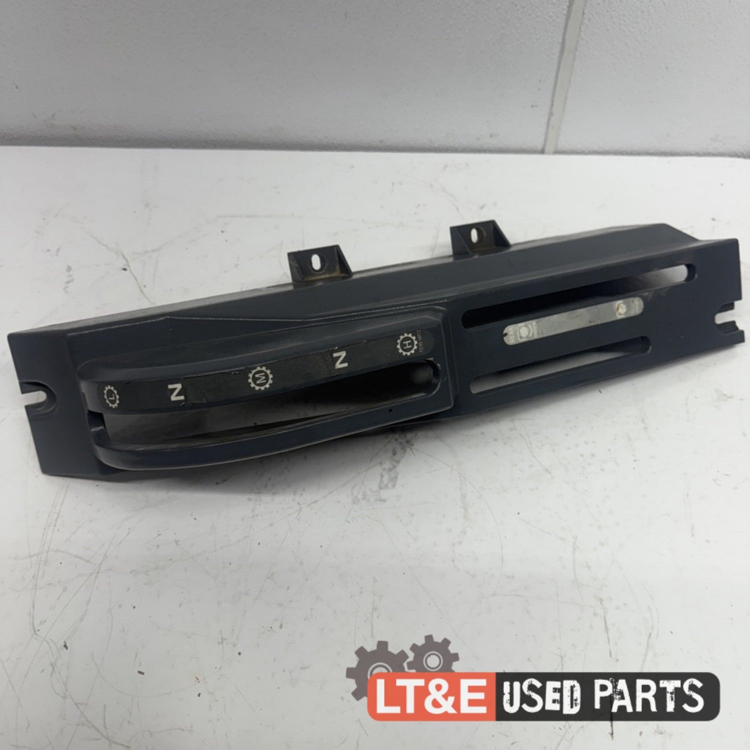LEFT HAND LEVER GUIDE