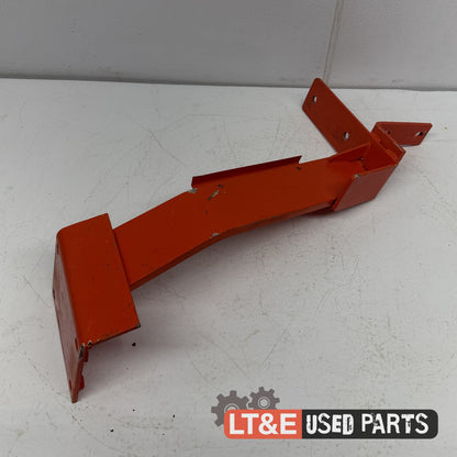 LEFT HAND FENDER SUPPORT