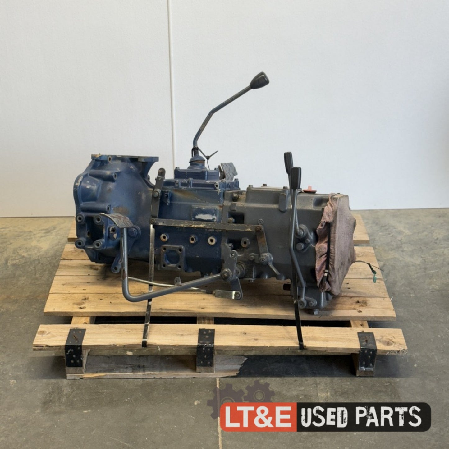 LB1914 TRANSMISSION ASSEMBLY