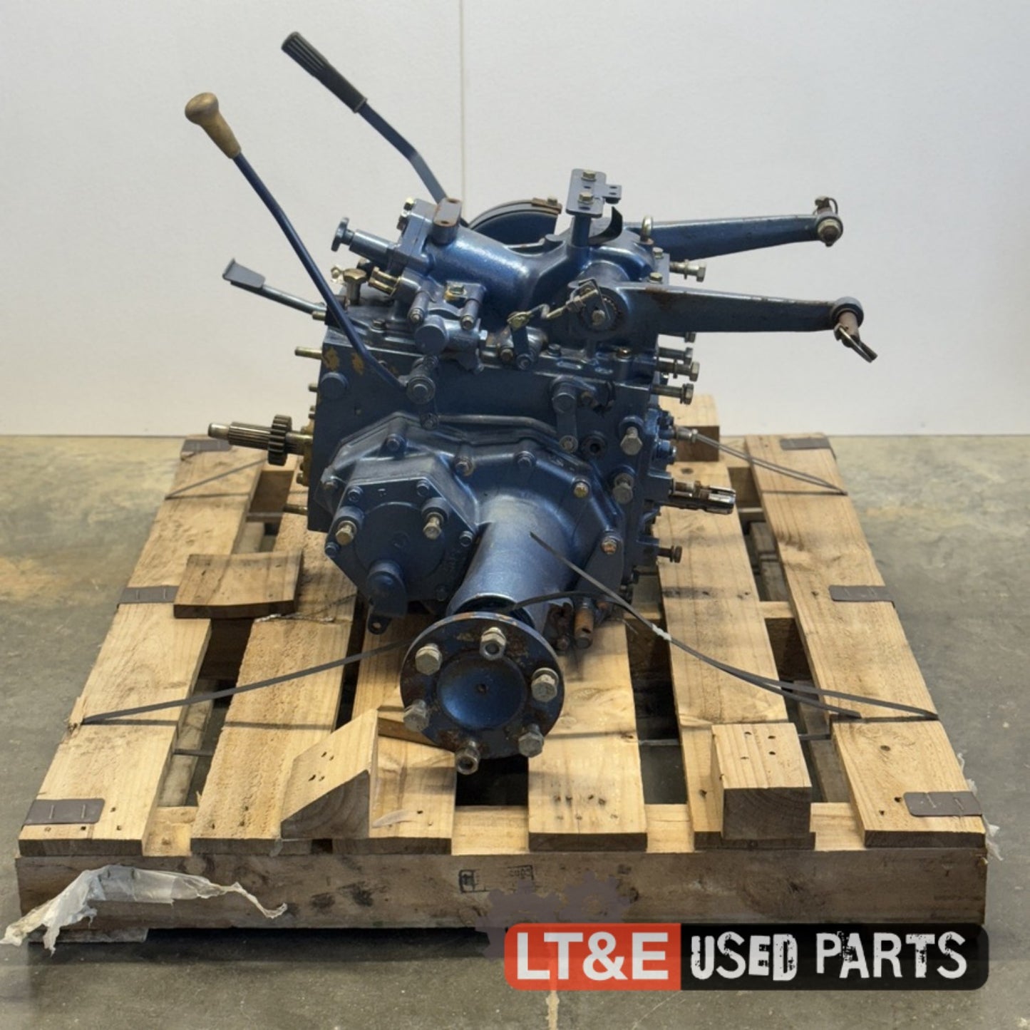 LB1714 REAR AXLE ASSEBMLY