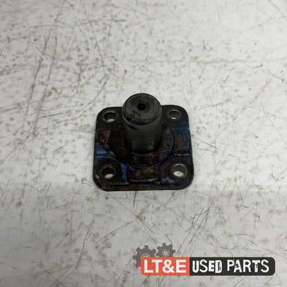 FRONT AXLE CENTER PIN