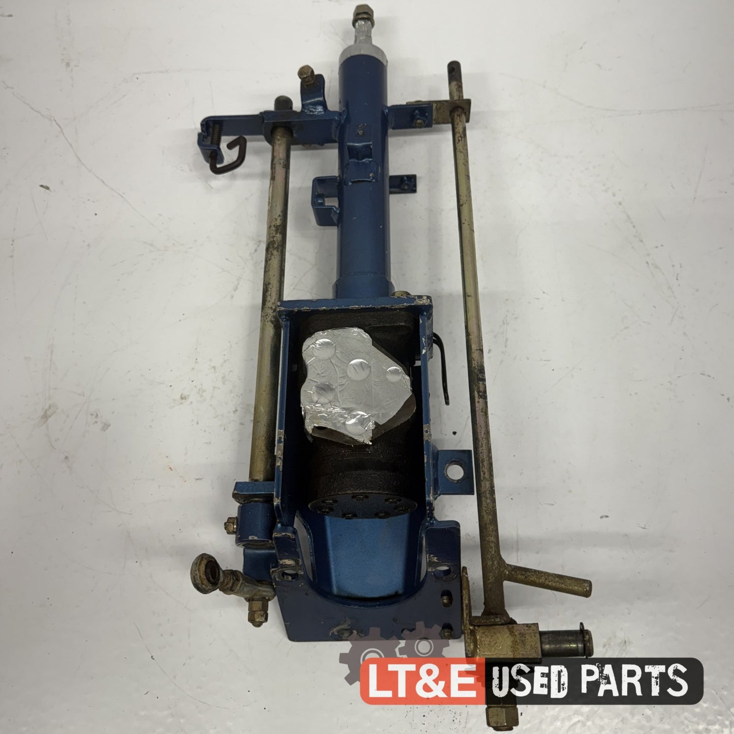 STEERING COLUMN AND PUMP ASSEMBLY