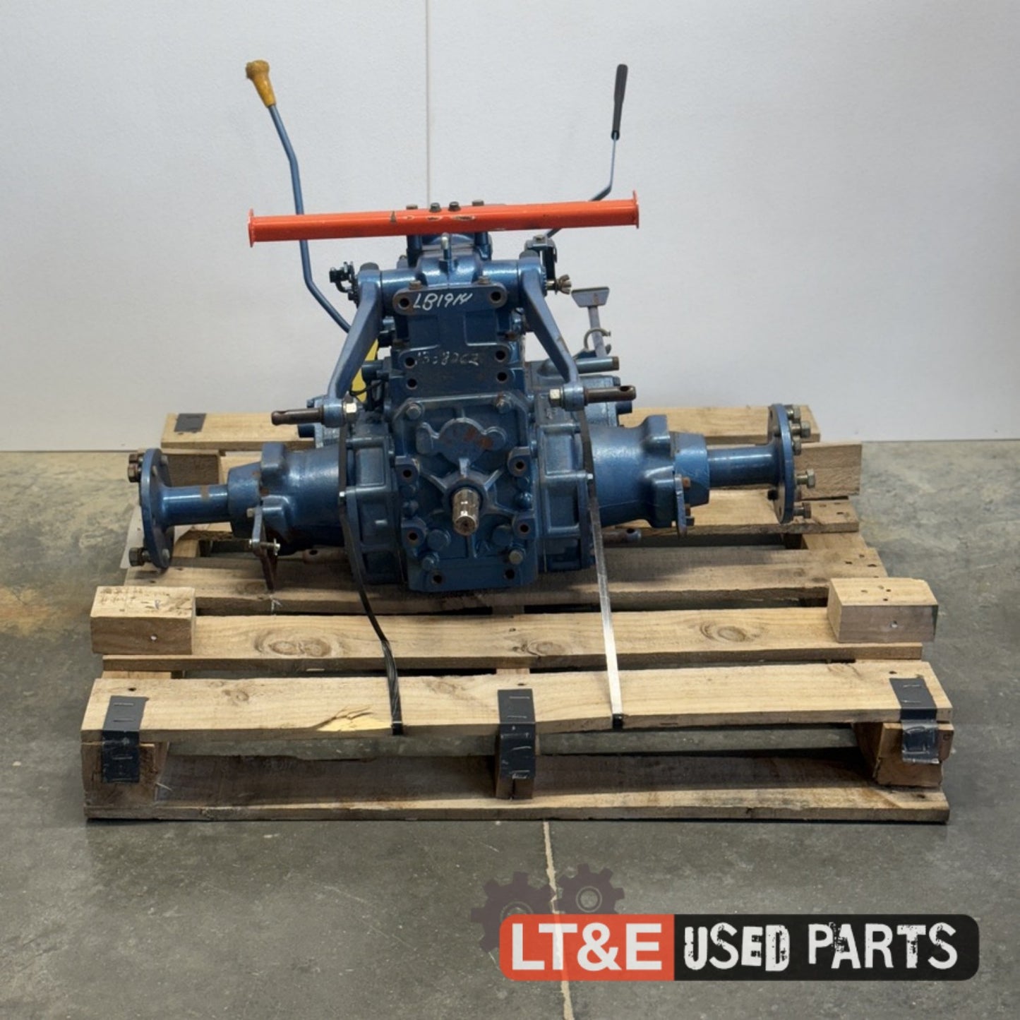 LB1914 REAR AXLE ASSEMBLY