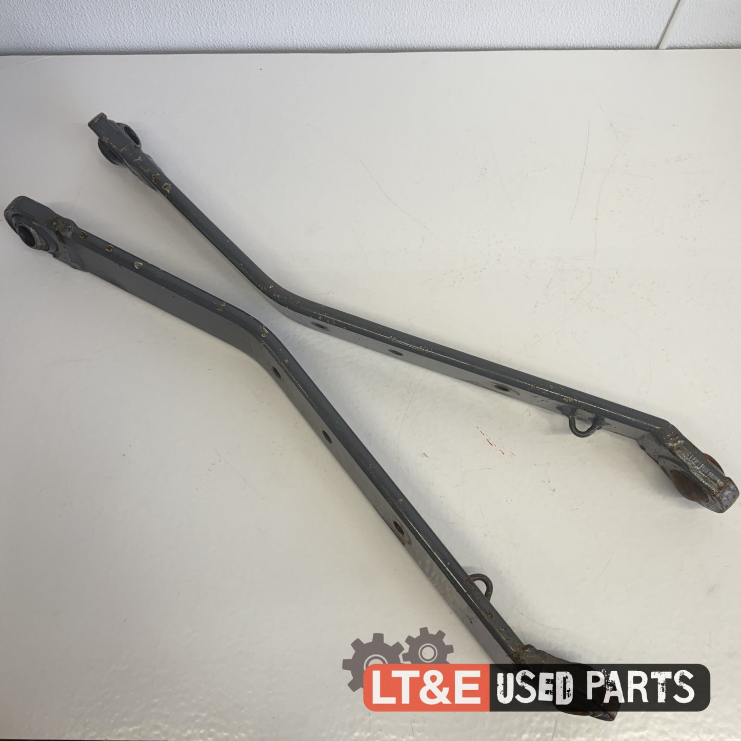 LOWER LIFT ARM ASSEMBLY
