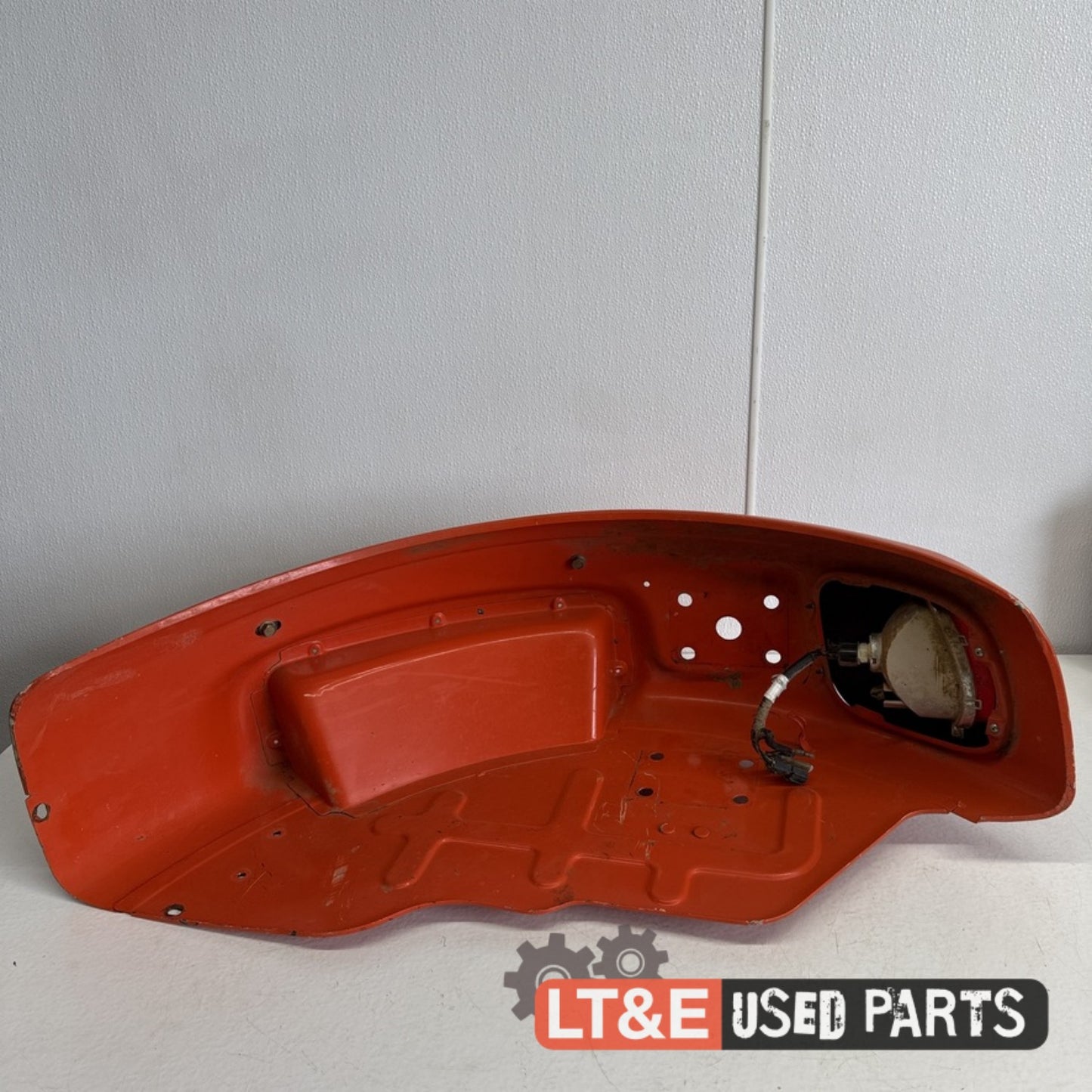 LEFT HAND FENDER