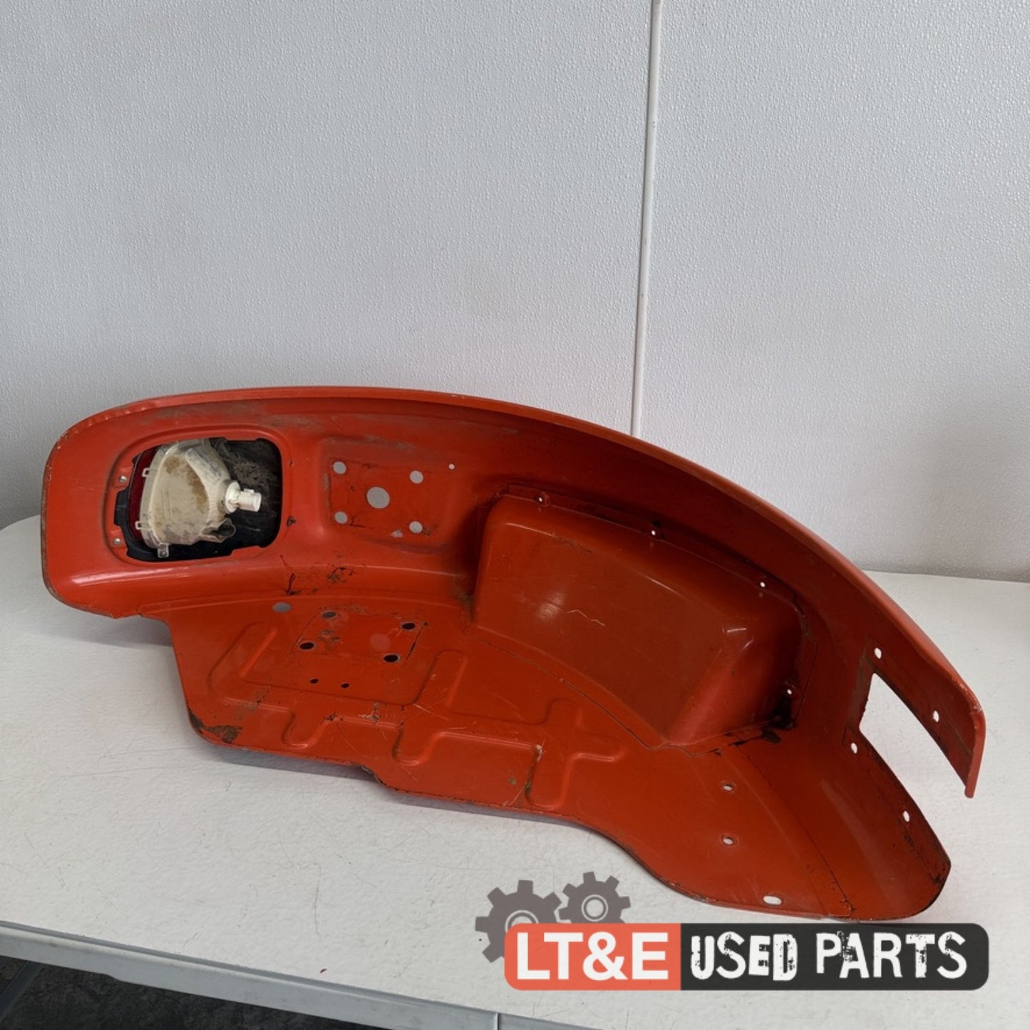 LEFT HAND FENDER