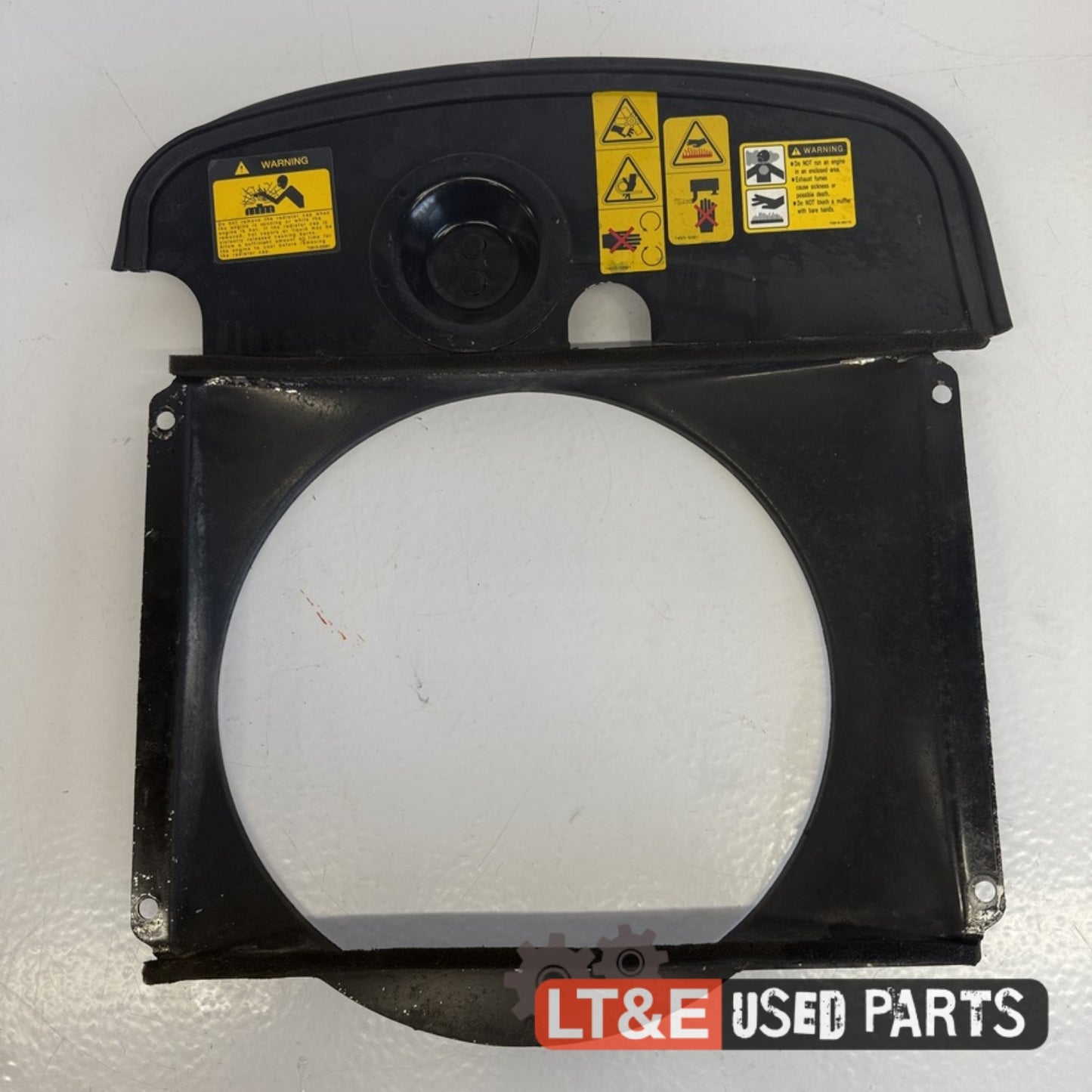 RADIATOR SHROUD