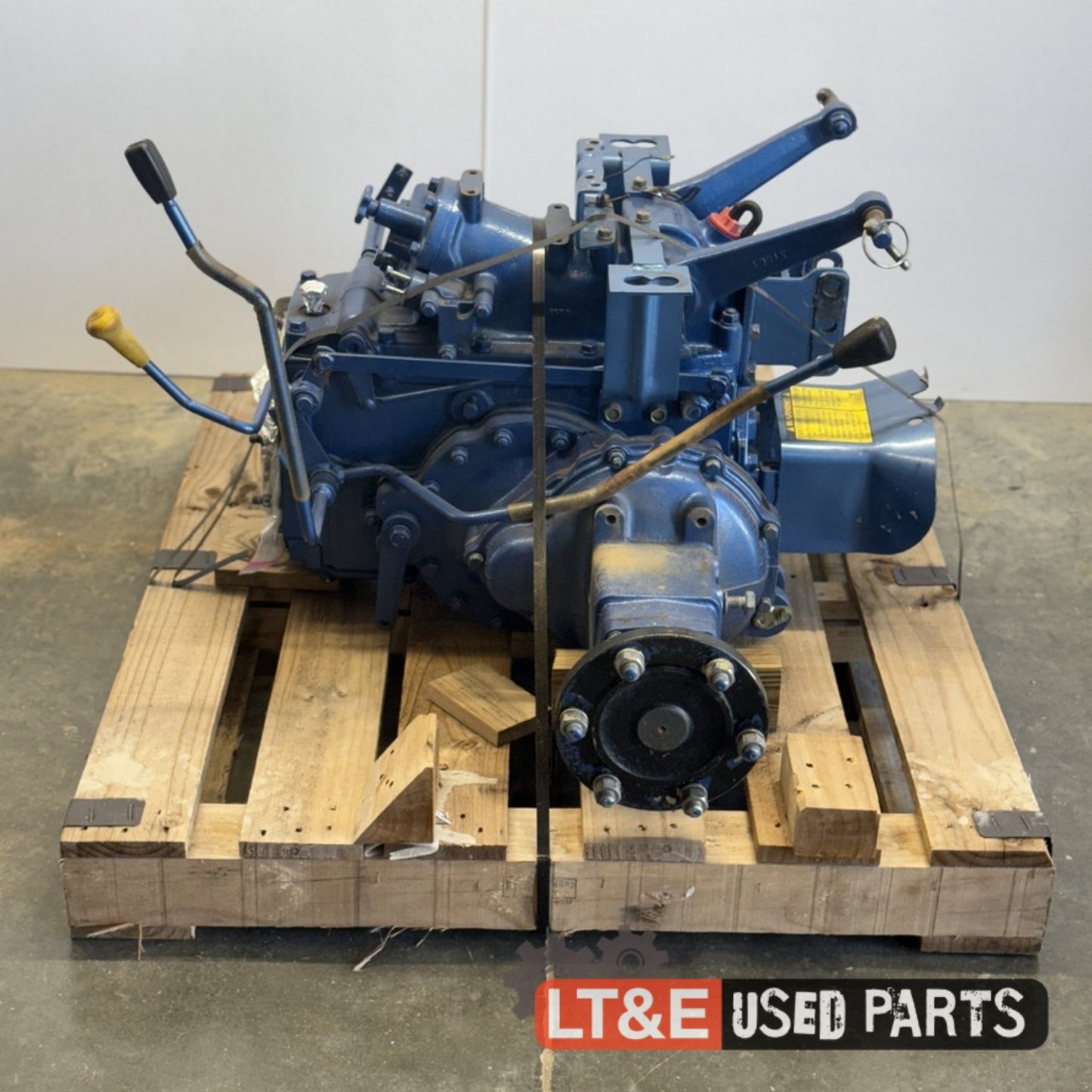 LK3052 REAR AXLE ASSEMBLY