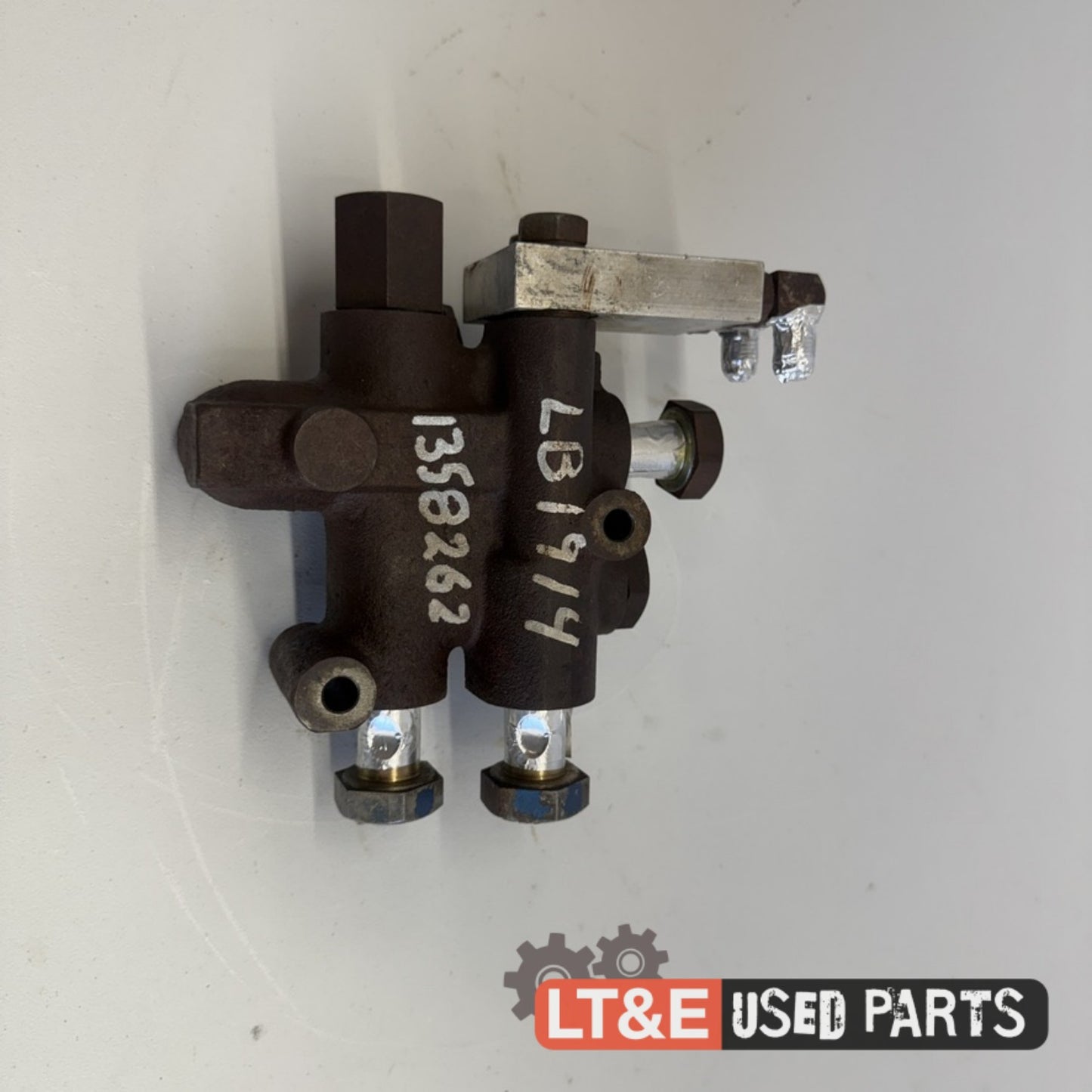 HYDRAULIC RELIEF VALVE