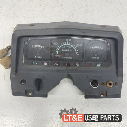 INSTRUMENT CLUSTER WITH COVER