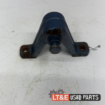 FRONT BRACKET FOR FRONT AXLE