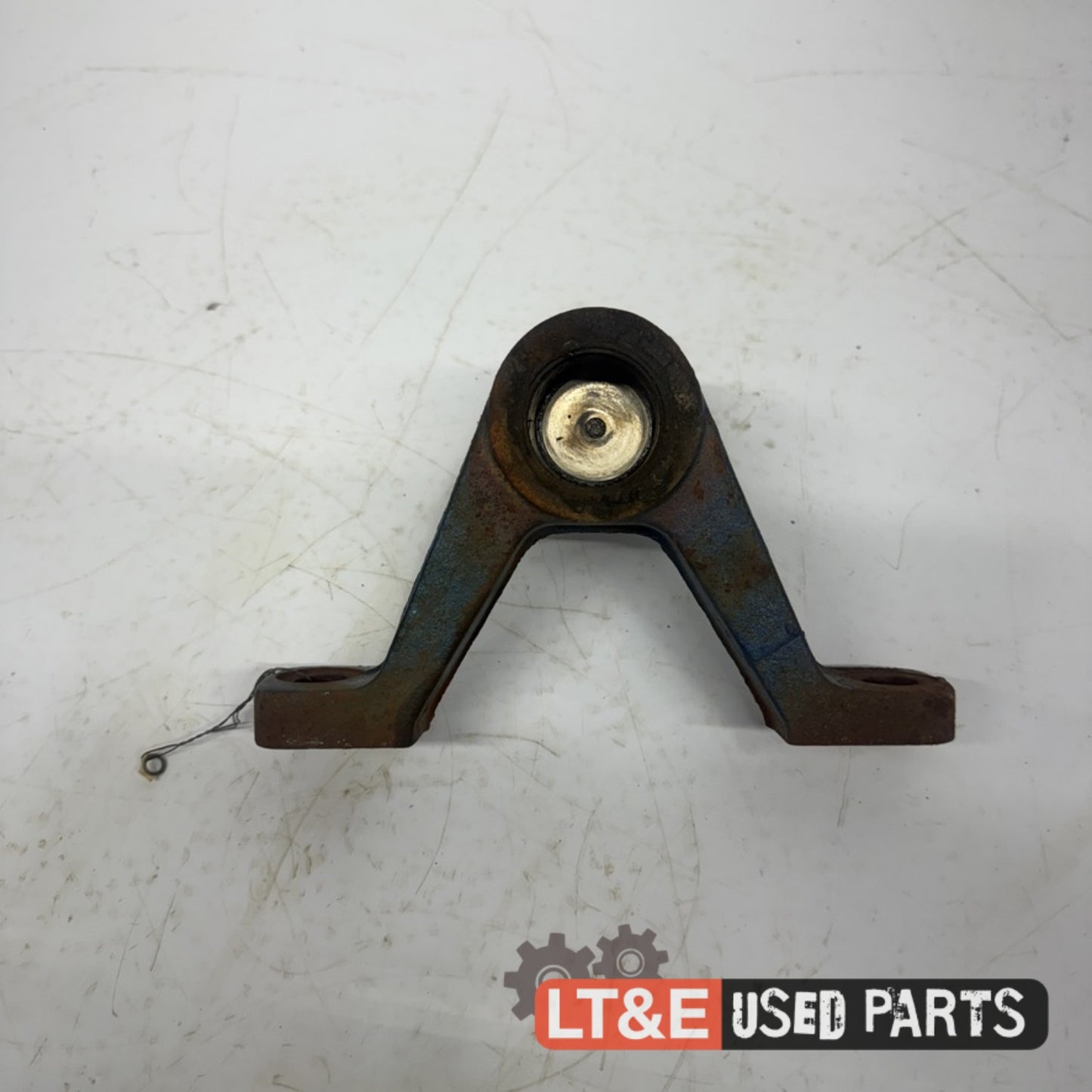 FRONT BRACKET FOR FRONT AXLE