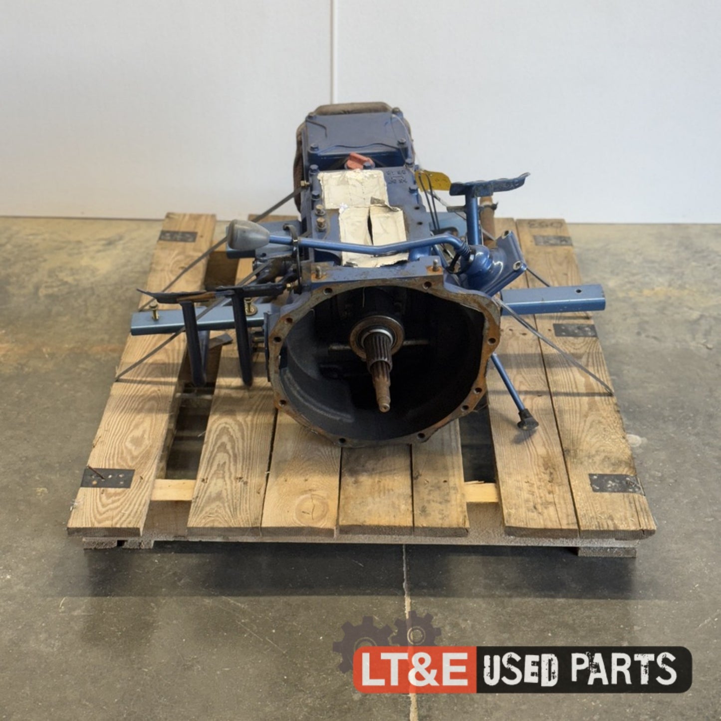 LK3052 TRANSMISSION ASSEMBLY