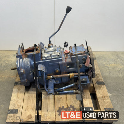 LK3054 TRANSMISSION ASSEMBLY