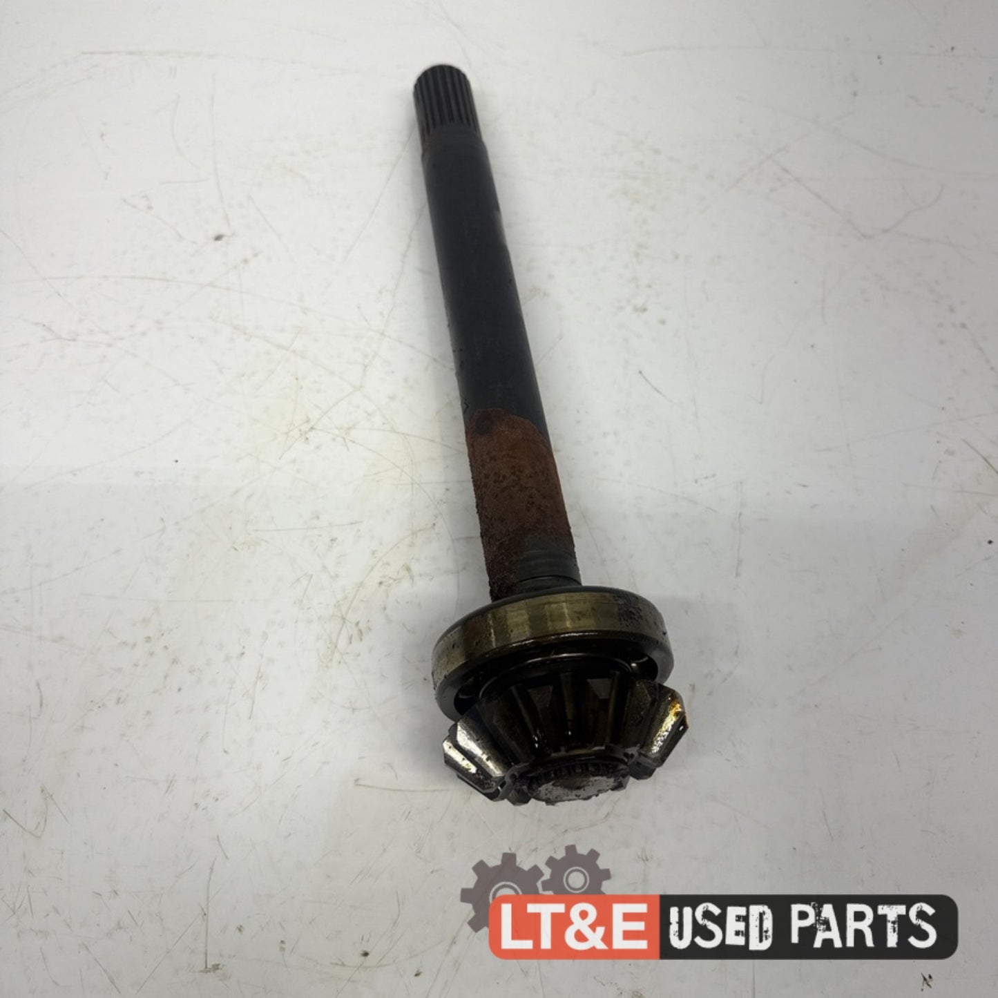 FRONT AXLE SHAFT, BEARING AND GEAR ASSEMBLY