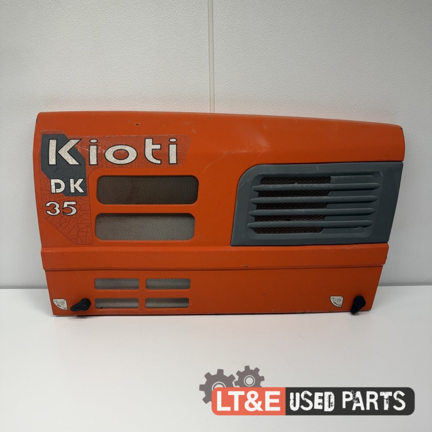 RIGHT HAND HOOD SIDE COVER