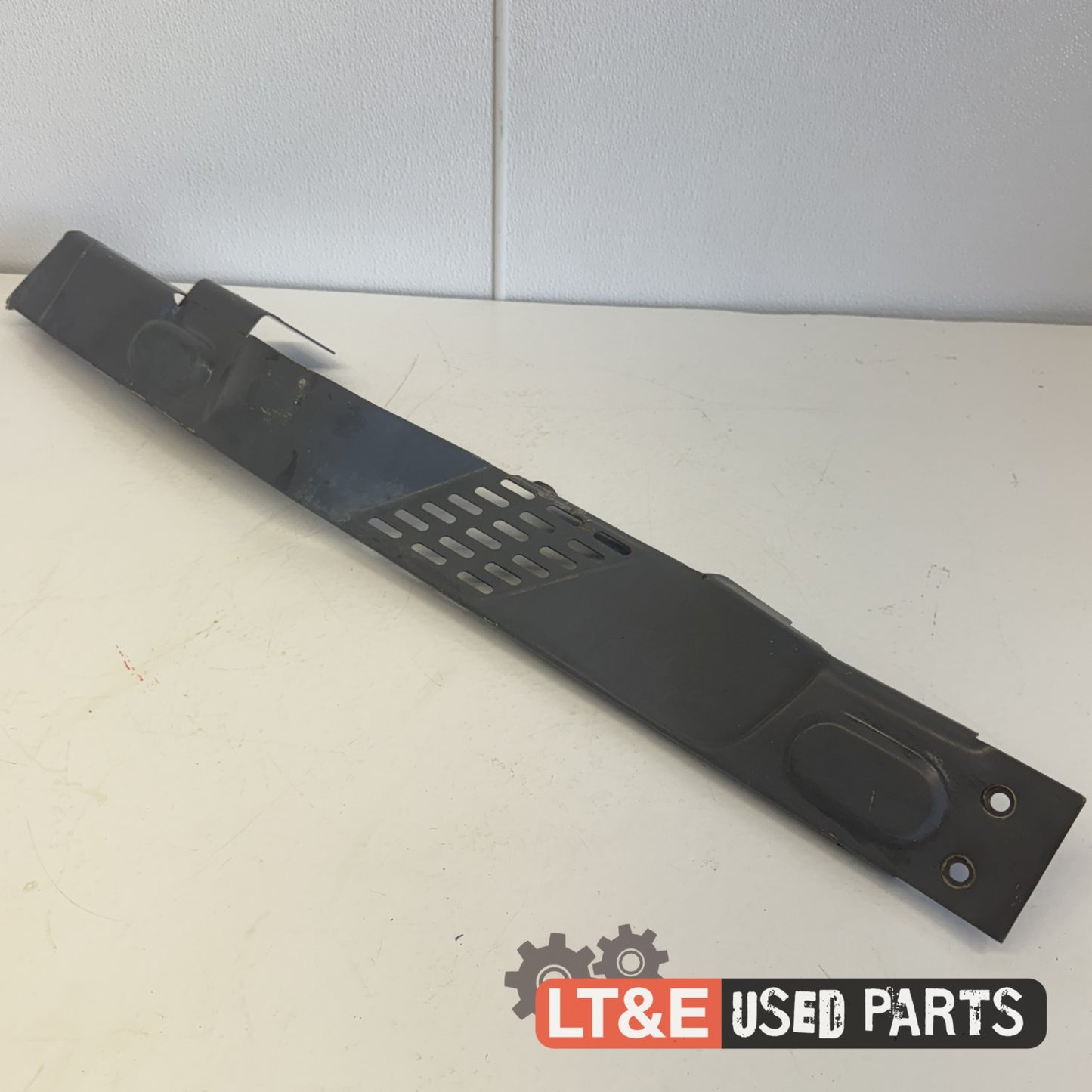 RIGHT HAND LOWER HOOD COVER