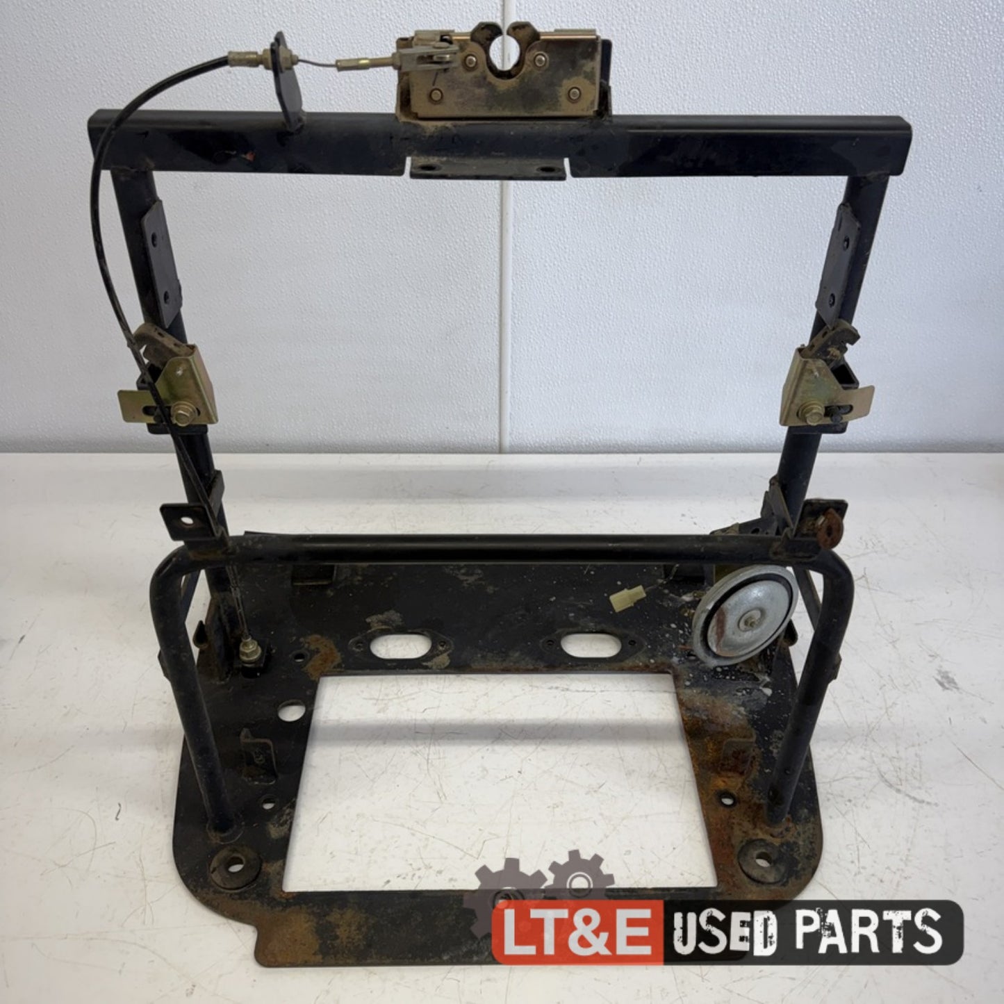 RADIATOR SUPPORT