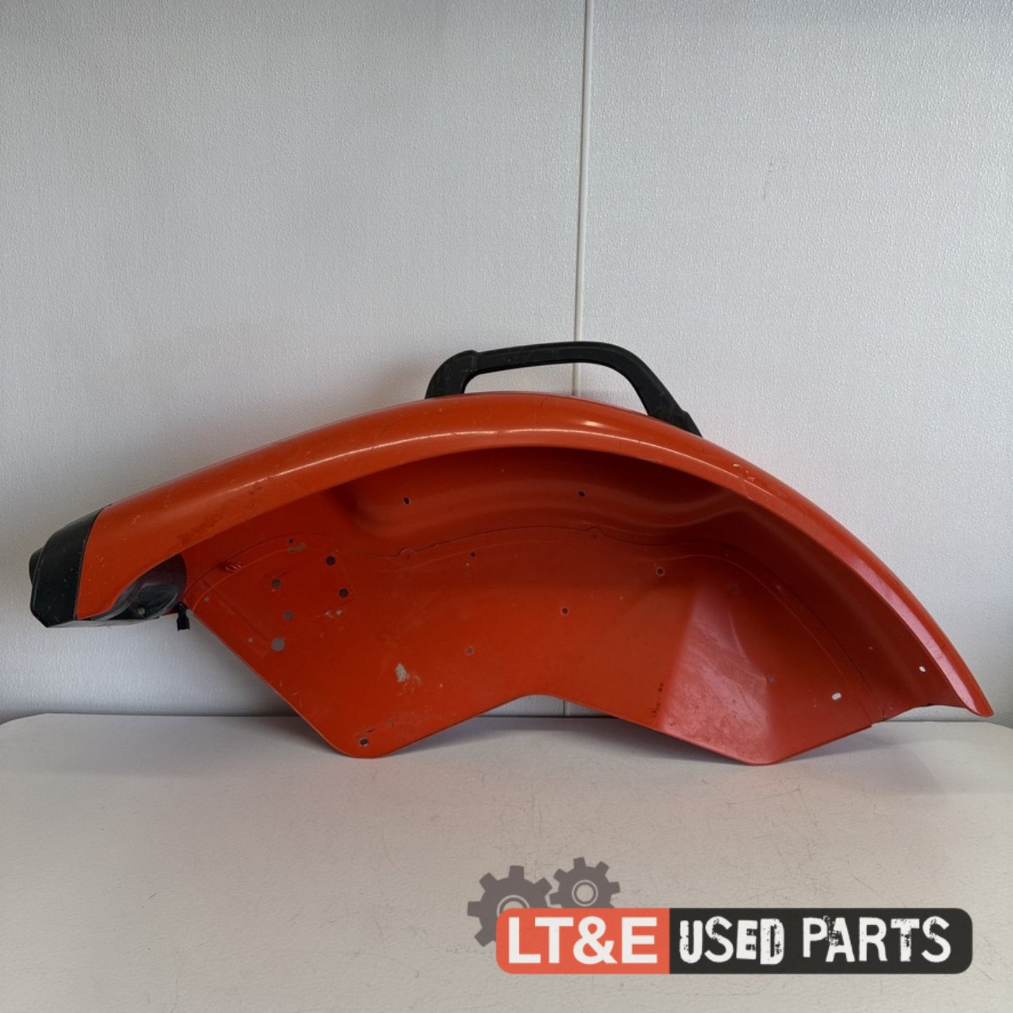 RIGHT HAND FENDER