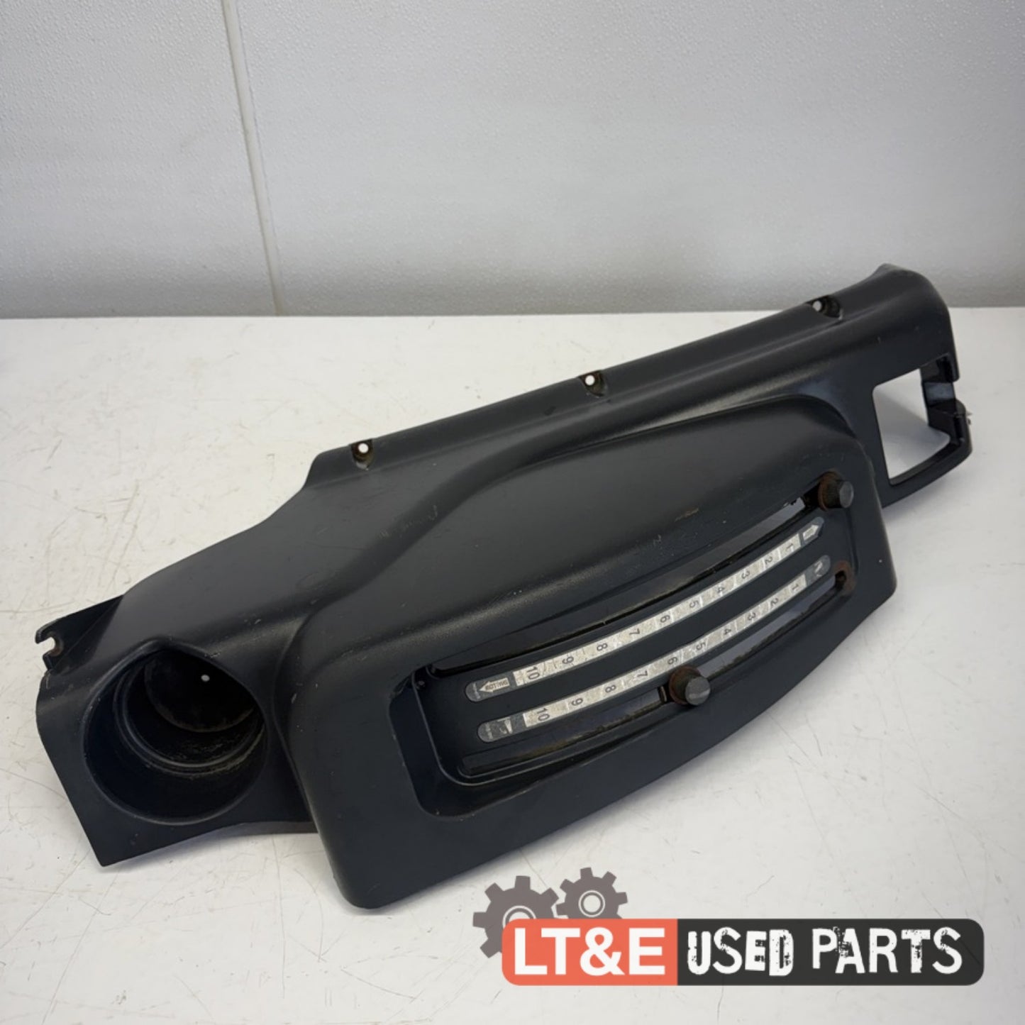RIGHT HAND LEVER GUIDE