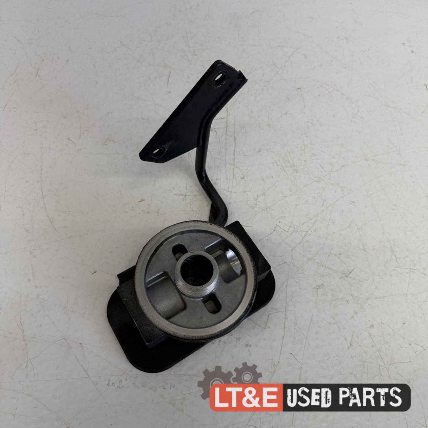 HYDRAULIC FILTER HOUSING AND BRACKET