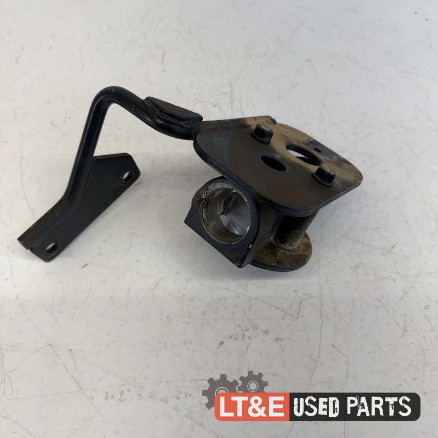 HYDRAULIC FILTER HOUSING AND BRACKET