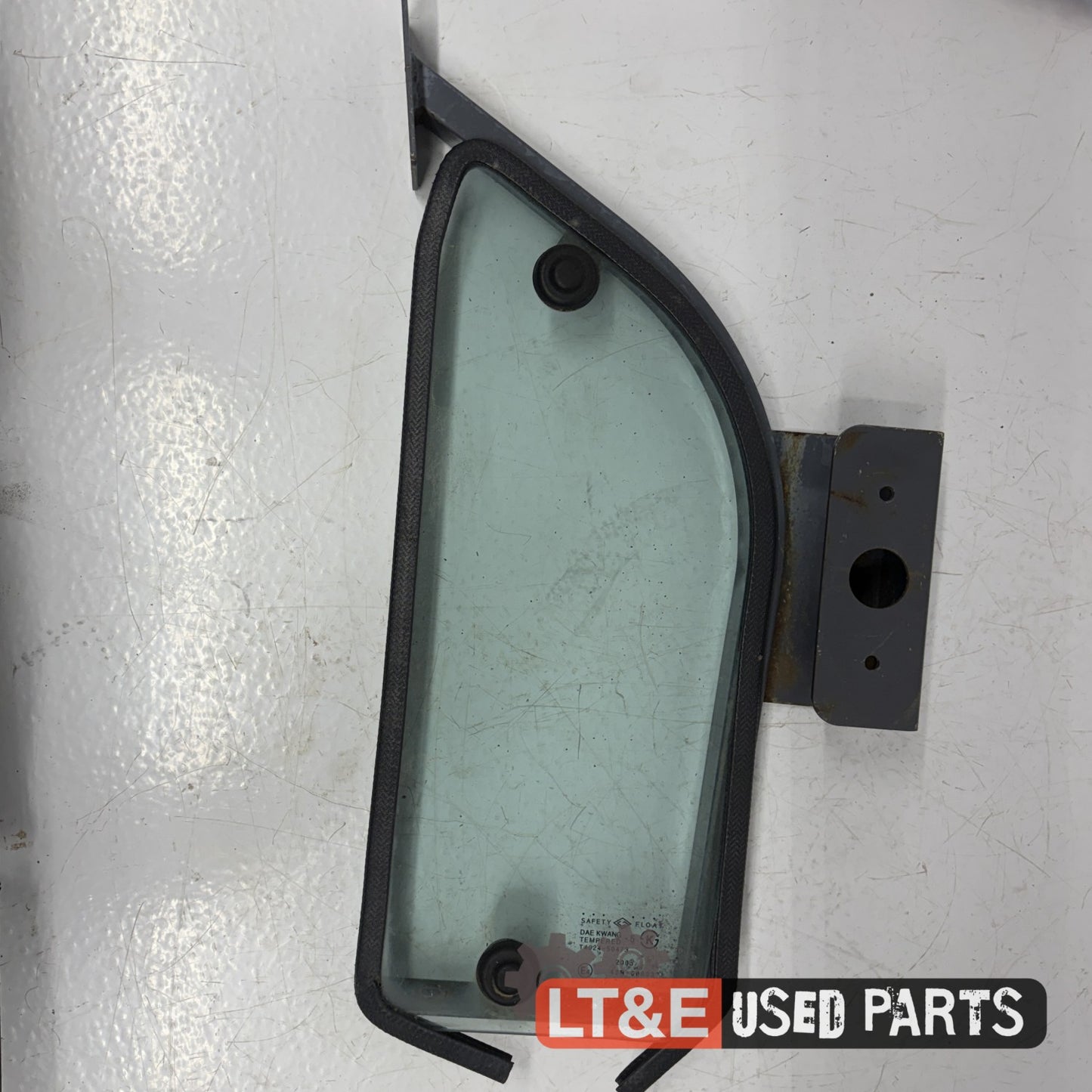 LEFT HAND COVER FRAME, GLASS AND SEAL
