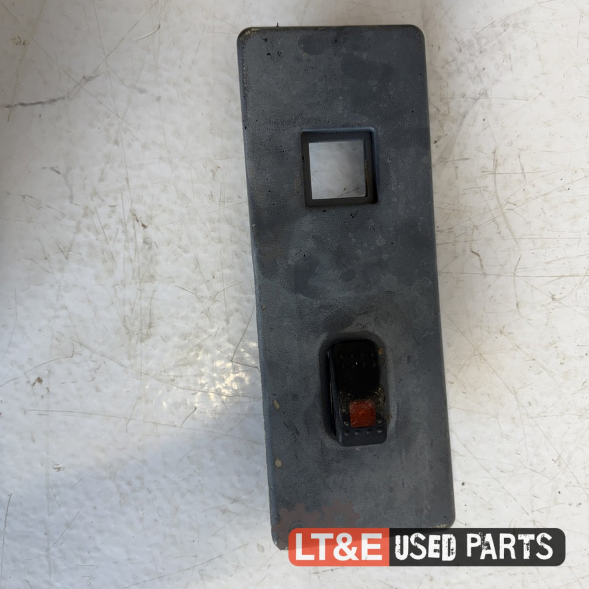 LEVER GUIDE COVER